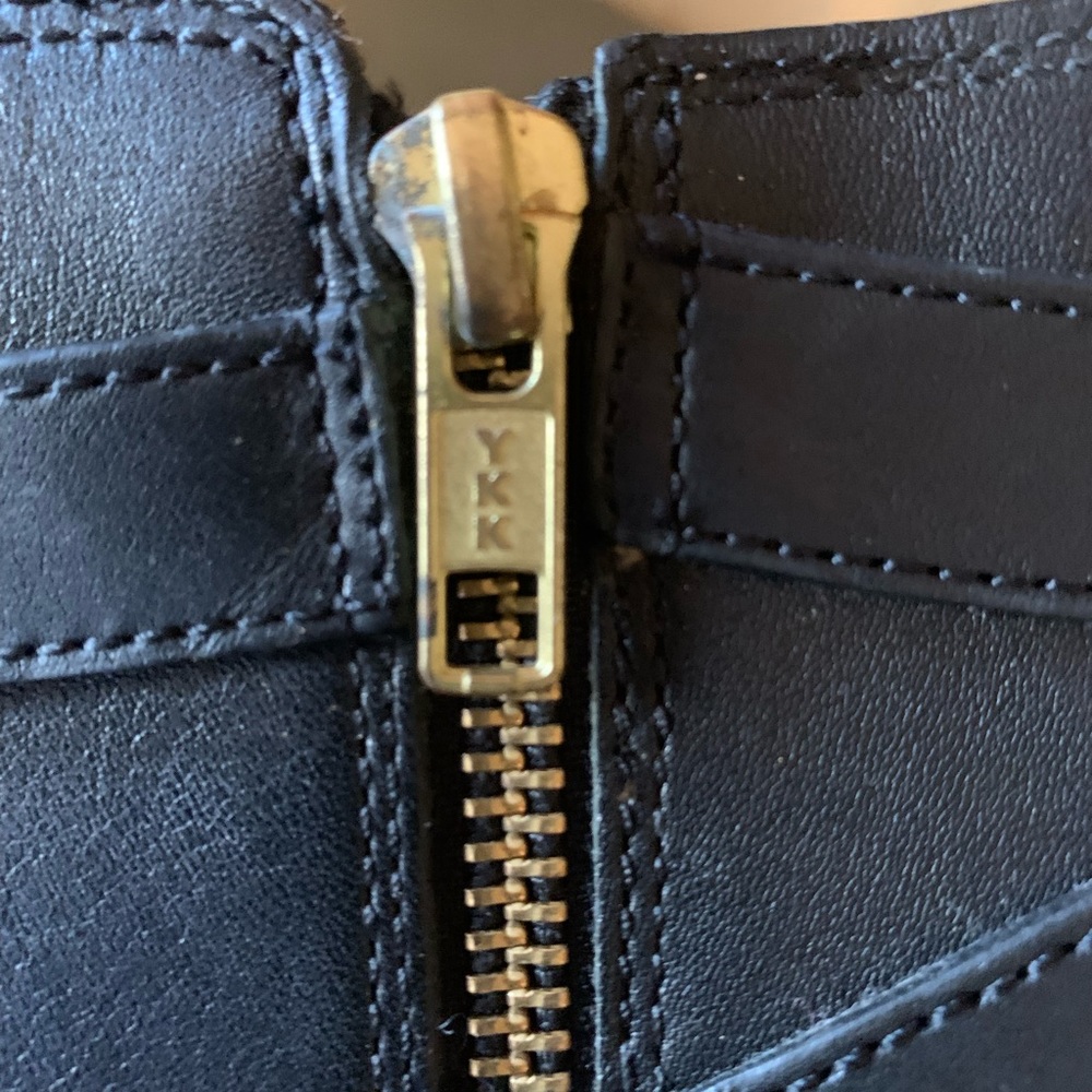 COACH, Like New all Leather Tulah, BLACK boots. Side zips with YKK zippers. - Picture 6 of 11